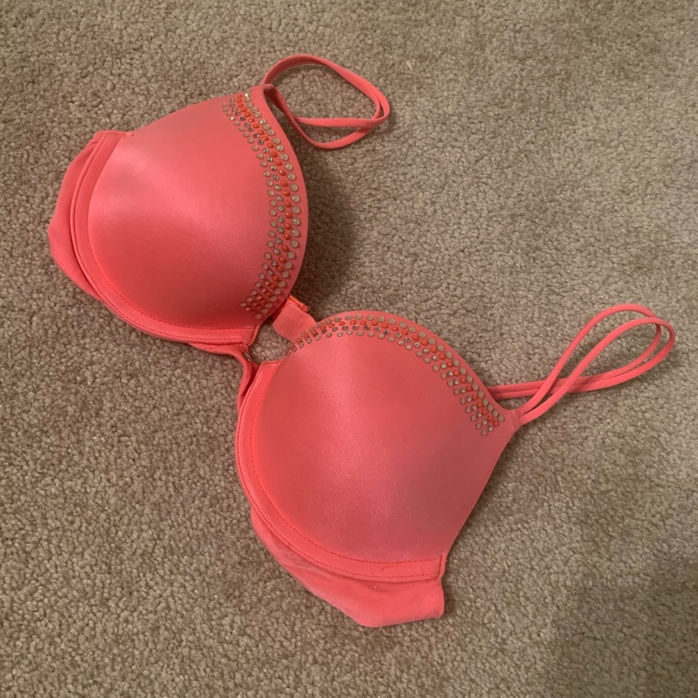 Victoria‘s Secret Very Sexy Push Up Bra